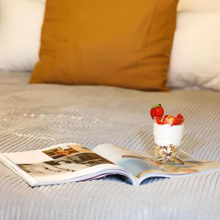 Oomph Deluxe Ruska Апартаменты *