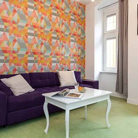 Oomph Deluxe Ruska Апартаменты *