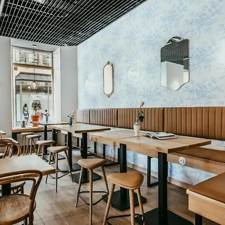 Oomph Deluxe Ruska * Βρότσλαβ
