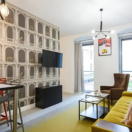 Oomph Deluxe Ruska Apartment