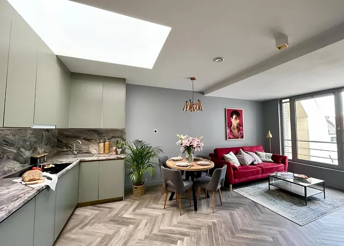 Oomph Deluxe Ruska Apartment *