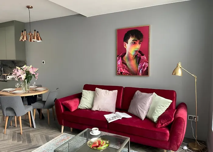 Oomph Deluxe Ruska Wroclaw