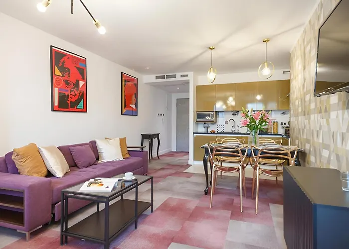 Oomph Deluxe Ruska Apartment *