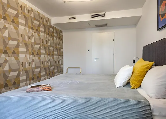 Oomph Deluxe Ruska Apartment